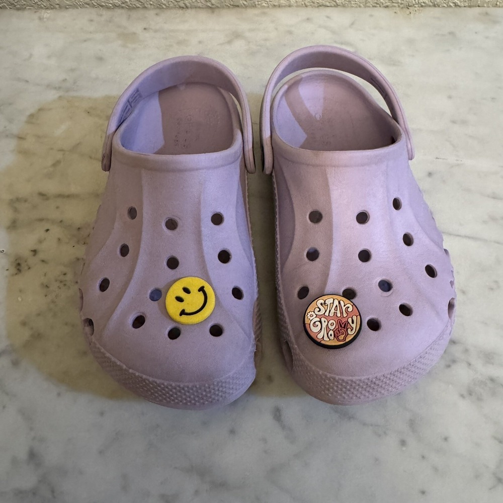 Crocs Kids' Shoes J2 Baya Clogs Water Shoes Slip On‎ Shoes for Girls With Jibets